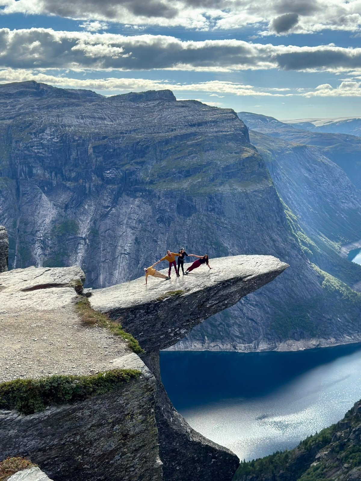Kameralne Podróże — Norwegia, Trolltunga